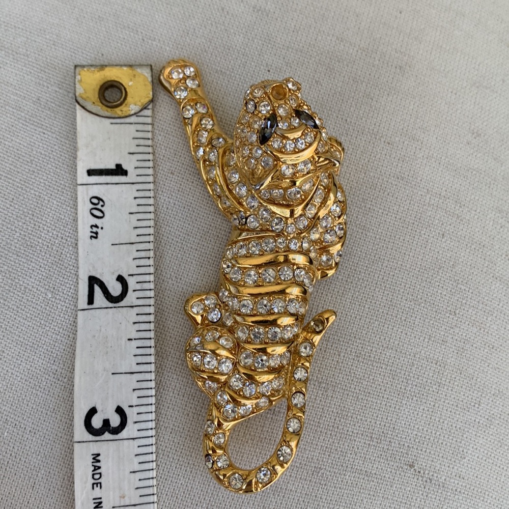 Vintage Trifari 1991 Rare gold tone pave limited edition crystal tiger brooch - Picture 6 of 9